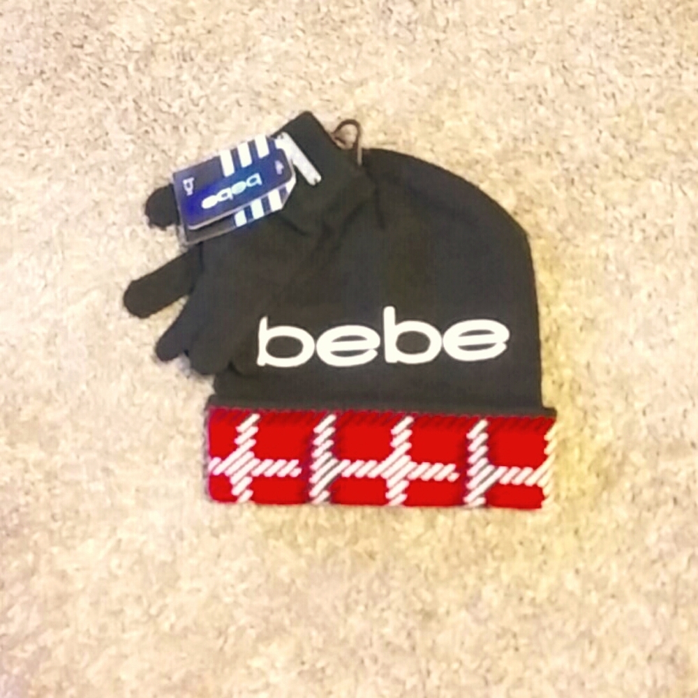 BEBE hat and glove set